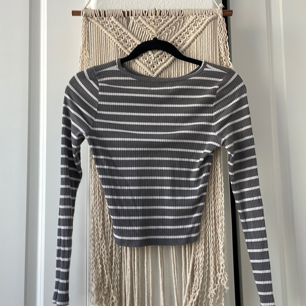 Grey Stripped Long sleeve